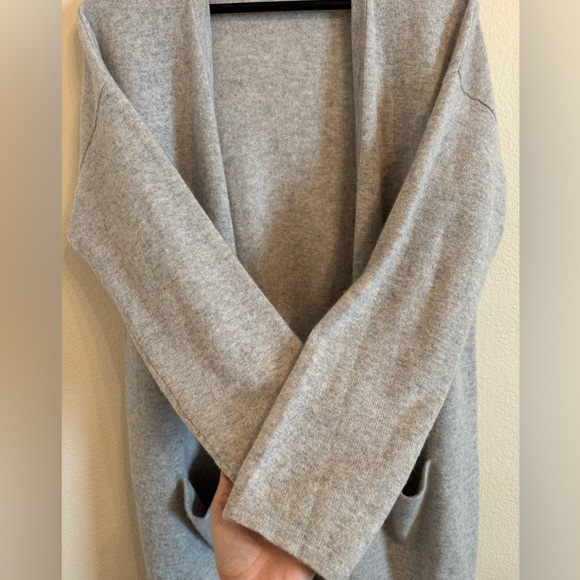 Garnet Hill 100% Cashmere Sweater Cardigan Medium Gray - Picture 6 of 15
